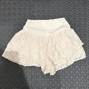Offline by Aerie Women's Shorts in Cream